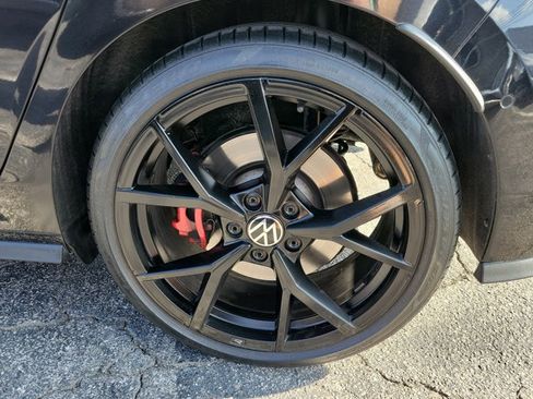 Used 2024 Volkswagen GTI Autobahn image 27