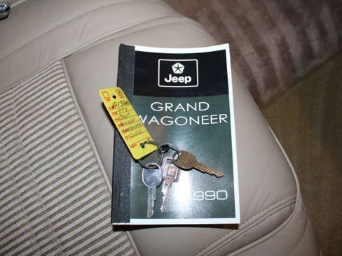 Used 1990 Jeep Grand Wagoneer image 80