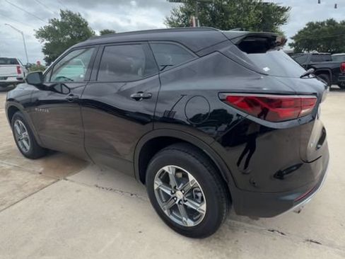 Certified 2024 Chevrolet Blazer LT w/ Convenience Package FWD image 6