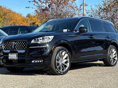 Certified 2022 Lincoln Aviator Grand Touring w/ Equipment Group 301A image 8