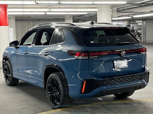New 2026 Volkswagen Tiguan SE R-Line AWD/4WD image 5