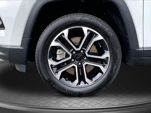 Used 2023 Jeep Compass Limited AWD/4WD image 10