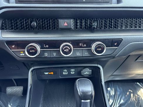 Used 2025 Honda CR-V Sport image 22