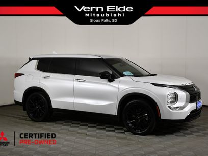 Used 2023 Mitsubishi Outlander SE Black Edition