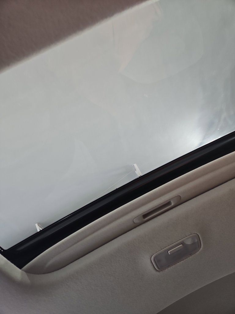 Certified 2025 Hyundai Venue SEL FWD image 22
