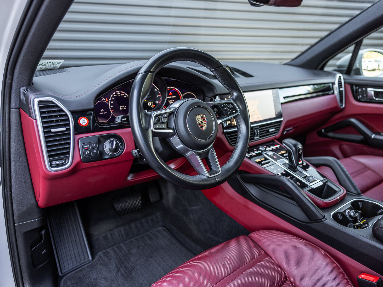 Certified 2023 Porsche Cayenne Platinum Edition AWD/4WD image 4