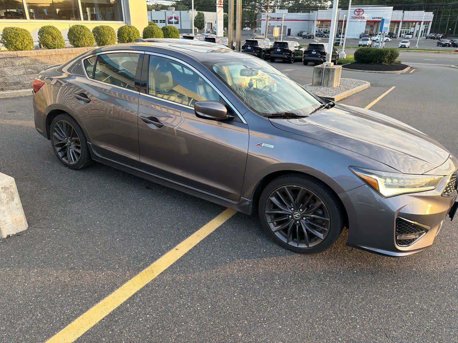 Used 2022 Acura ILX w/ Premium & A-SPEC Package FWD image 2