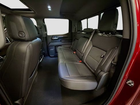 Used 2024 GMC Sierra 1500 Denali w/ Technology Package AWD/4WD image 29