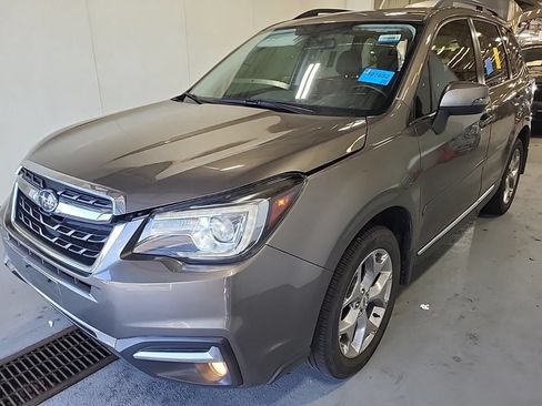 Used 2017 Subaru Forester 2.5i Touring AWD/4WD image 16