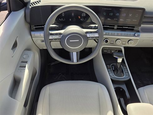 Certified 2024 Hyundai Kona SE image 14