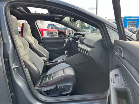 Used 2022 Volkswagen GTI Autobahn image 21
