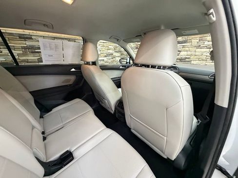 Used 2019 Volkswagen Tiguan SE w/ 3rd Row Seat Package AWD/4WD image 29
