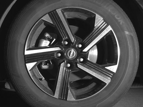 Used 2025 Nissan Sentra SV image 12