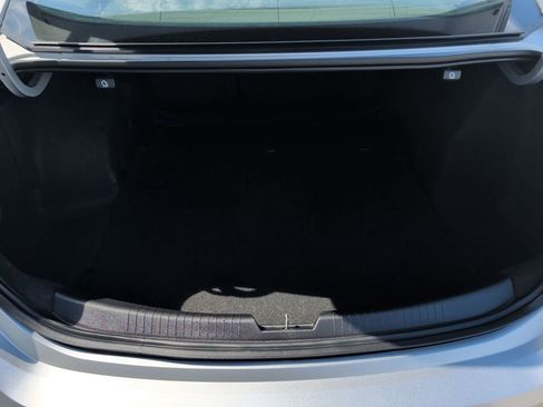 Used 2019 Chevrolet Malibu LT FWD image 21