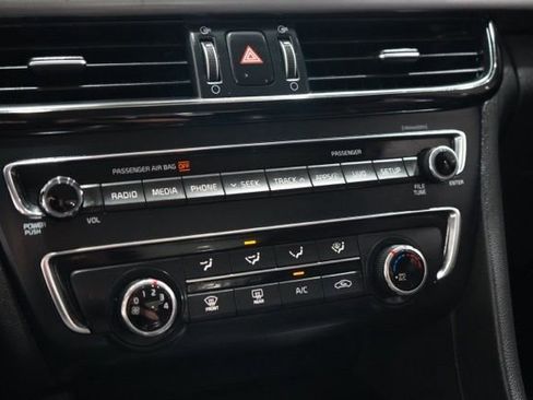 Used 2018 Kia Optima S image 27
