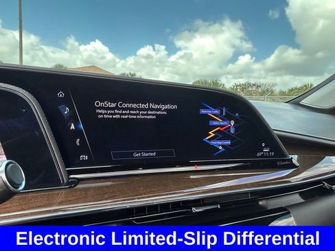 Used 2024 Cadillac Escalade ESV Premium Luxury Platinum image 12