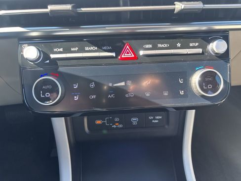 Used 2025 Hyundai Tucson Limited AWD/4WD image 28