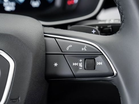 Certified 2024 Audi Q3 2.0T Premium image 18