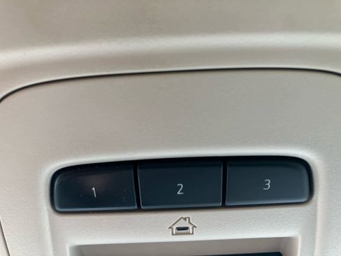 Used 2023 Buick Envision Avenir FWD image 21