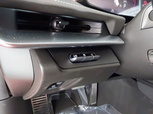 New 2026 Chevrolet Corvette Stingray Coupe w/ Z51 Performance Package image 23