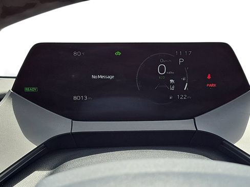 Used 2026 Toyota Prius LE FWD image 9