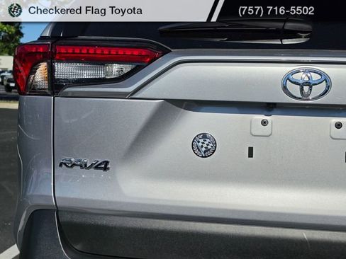 Certified 2025 Toyota RAV4 LE AWD/4WD image 7