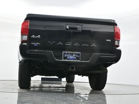 Used 2022 Toyota Tacoma SR AWD/4WD image 48