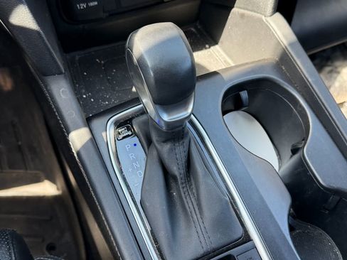 Used 2019 Hyundai Santa Fe AWD image 11