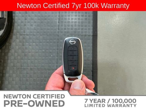 Used 2026 Nissan Rogue SV FWD image 34