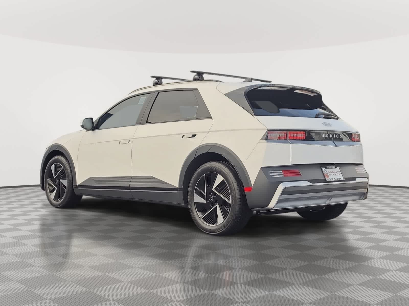 New 2027 Hyundai Ioniq 5 SEL RWD image 9