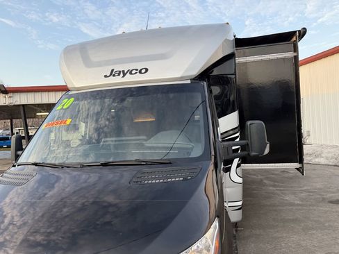 Used 2019 Mercedes-Benz Sprinter 170 image 39