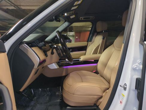 New 2026 Land Rover Range Rover SE image 15