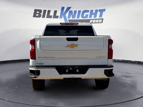 Used 2025 Chevrolet Silverado 1500 Custom RWD image 4