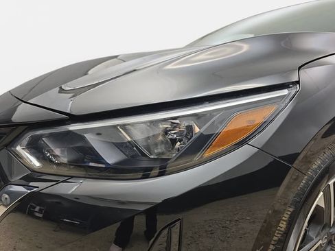 Used 2025 Nissan Sentra SV FWD image 29