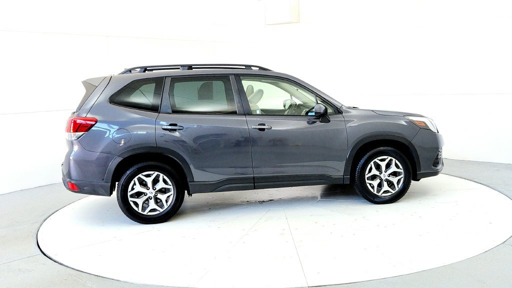 Used 2023 Subaru Forester Premium AWD/4WD image 6