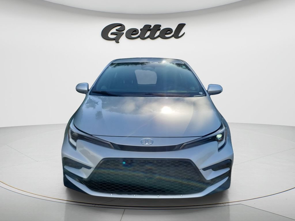 Certified 2025 Toyota Corolla SE FWD image 2