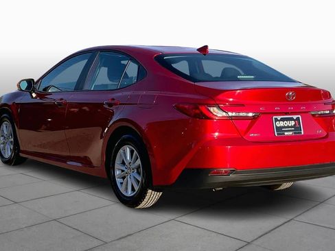 Used 2025 Toyota Camry LE image 12