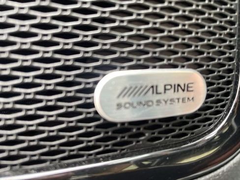 Certified 2024 Jeep Compass Limited w/ Sun and Sound Group image 23