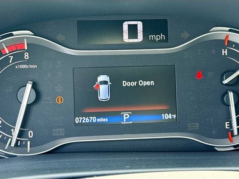 Used 2016 Honda Pilot Touring image 16