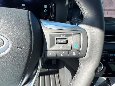 New 2025 INFINITI QX60 Luxe w/ Vision Package image 19