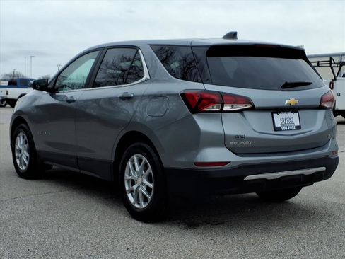 Used 2024 Chevrolet Equinox LT w/ LPO, Floor Liner Package image 5