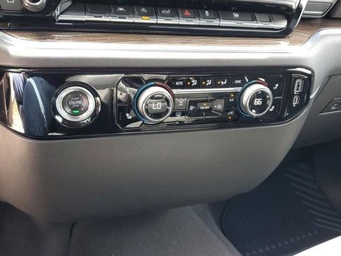 Used 2023 Chevrolet Silverado 1500 LT image 29