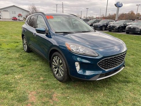 Used 2020 Ford Escape Titanium image 7