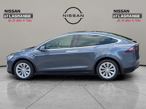 Used 2020 Tesla Model X Long Range AWD/4WD image 8