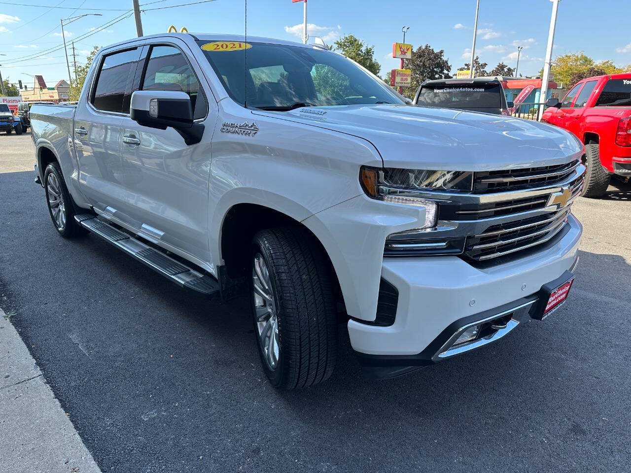 Used 2021 Chevrolet Silverado 1500 High Country w/ Technology Package AWD/4WD image 11
