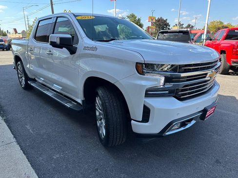 Used 2021 Chevrolet Silverado 1500 High Country w/ Technology Package AWD/4WD image 11