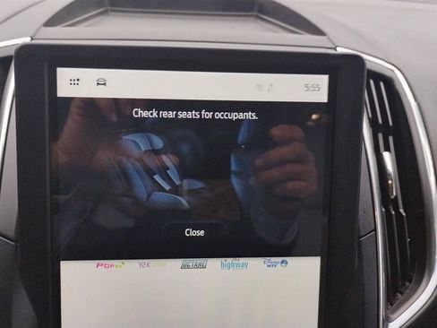 Used 2022 Ford Edge Titanium AWD/4WD image 47
