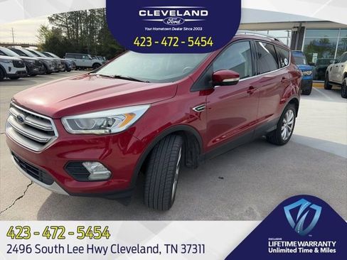 Used 2017 Ford Escape Titanium image 1