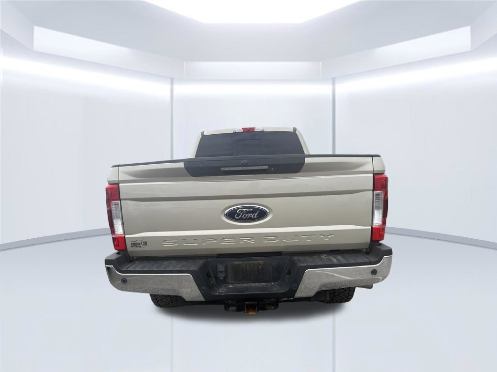 Used 2017 Ford F250 Lariat w/ Lariat Ultimate Package AWD/4WD image 7