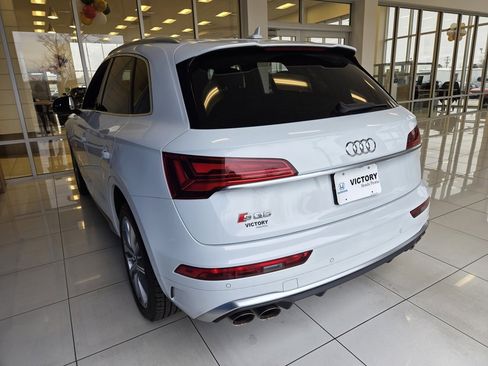 Used 2022 Audi SQ5 Premium Plus w/ Premium Plus Package image 8